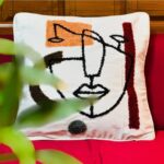 Minimalistic cushion cover